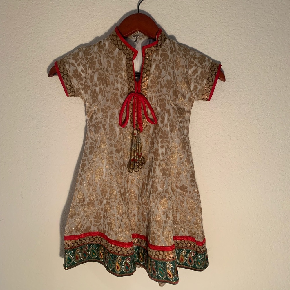 Salwar Kameez - traditional Indian clothing